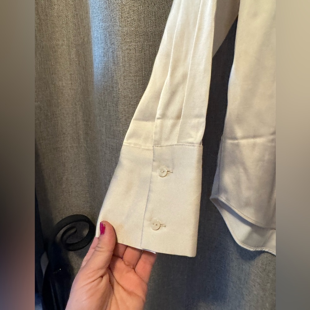 Abercrombie & Fitch Silky Cream Button Down Shirt - Picture 4 of 7